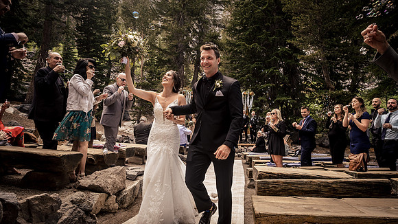 mammoth-lakes-wedding-forest-chapel