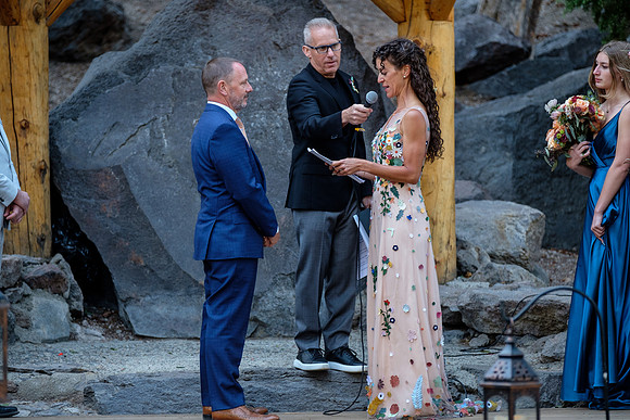 2.RJ_ceremony-300
