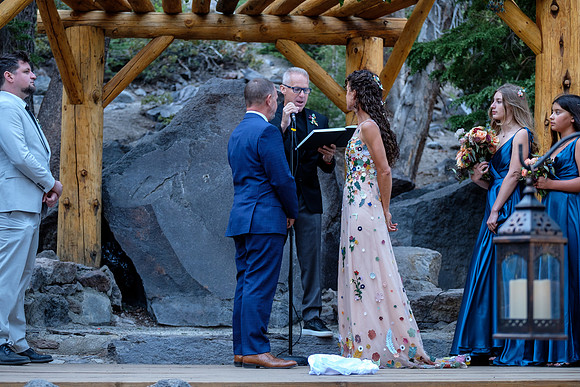 2.RJ_ceremony-350