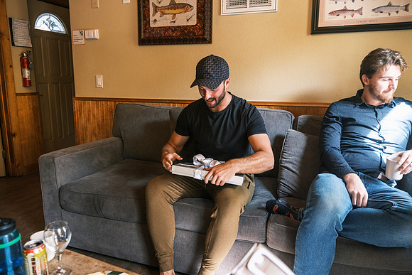 1. AK_ready-94
